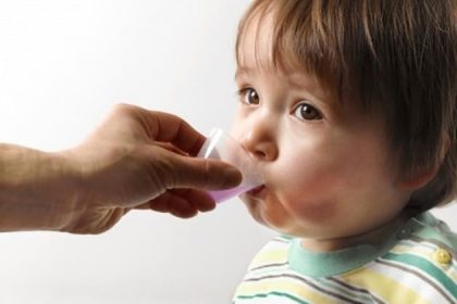 Trẻ bị nhiễm khuẩn đường ruột uống thuốc gì?