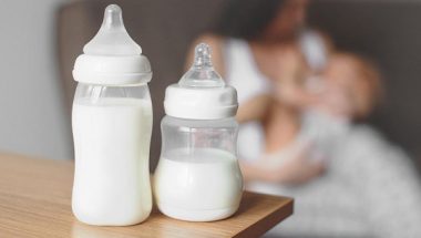 Kinh nghiệm đổi sữa cho trẻ sơ sinh